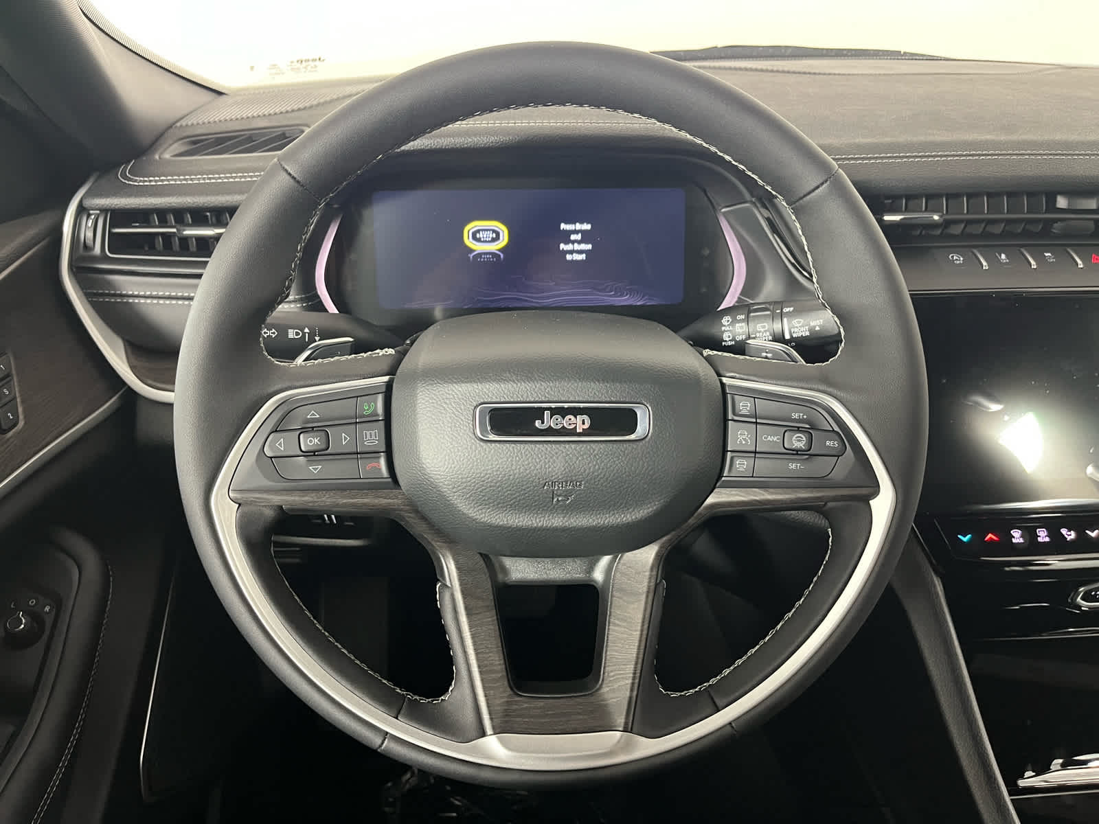 2026 Jeep Grand Cherokee GRAND CHEROKEE LIMITED 4X2