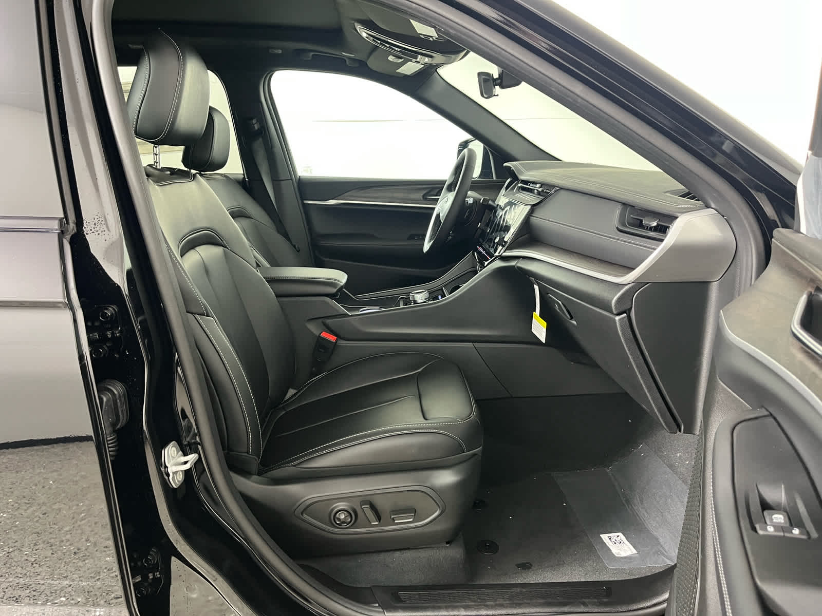 2026 Jeep Grand Cherokee GRAND CHEROKEE LIMITED 4X2