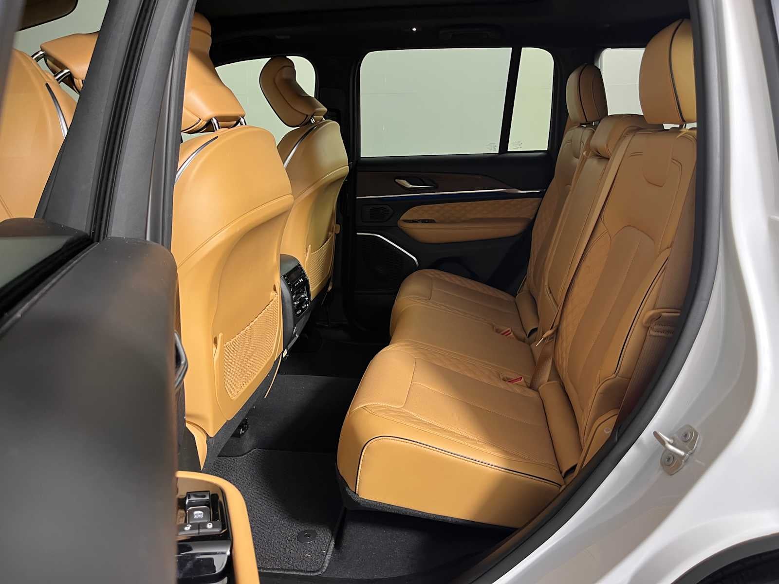 2024 Jeep Grand Cherokee Summit