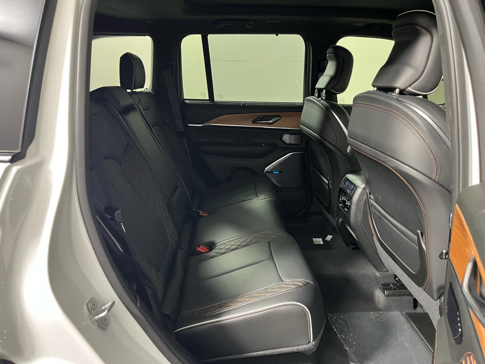 2026 Jeep Grand Cherokee GRAND CHEROKEE SUMMIT 4X4