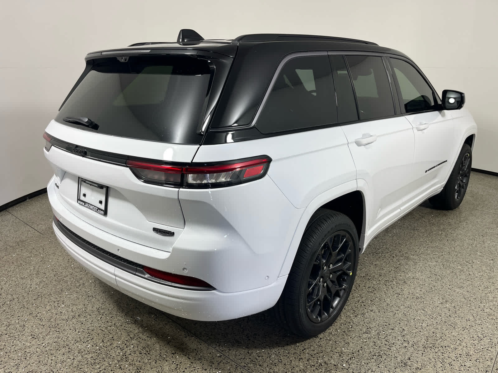 2026 Jeep Grand Cherokee GRAND CHEROKEE SUMMIT 4X4