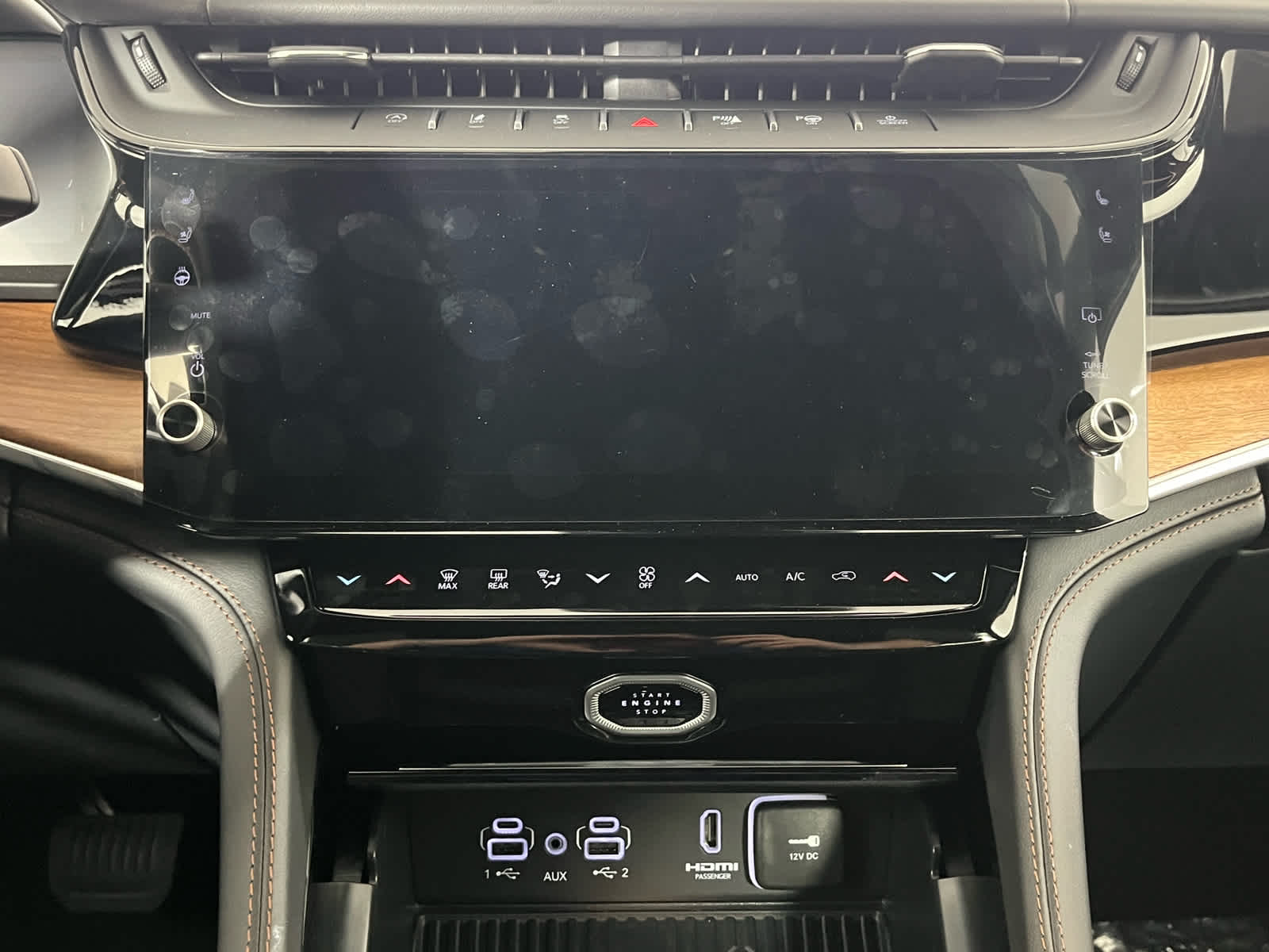 2026 Jeep Grand Cherokee GRAND CHEROKEE SUMMIT 4X4