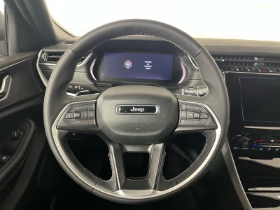 2025 Jeep Grand Cherokee GRAND CHEROKEE L LAREDO X 4X2