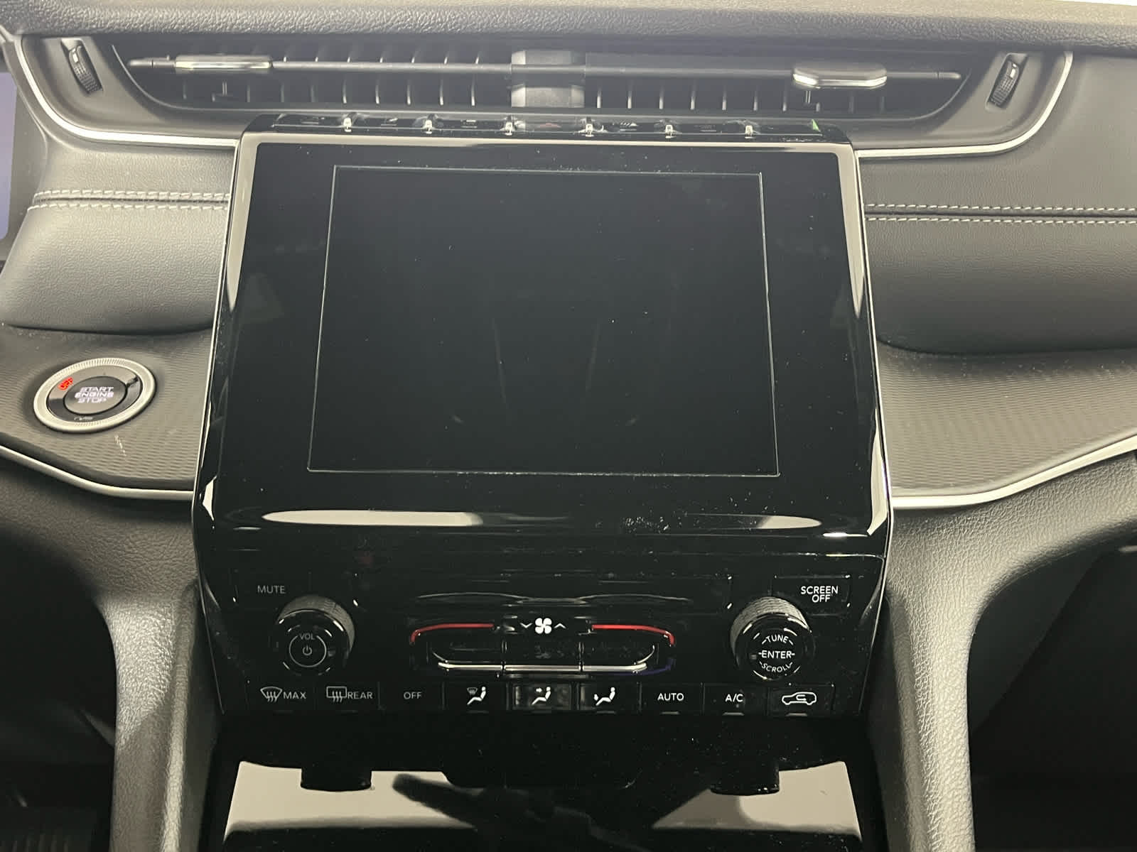 2025 Jeep Grand Cherokee GRAND CHEROKEE L LAREDO X 4X2