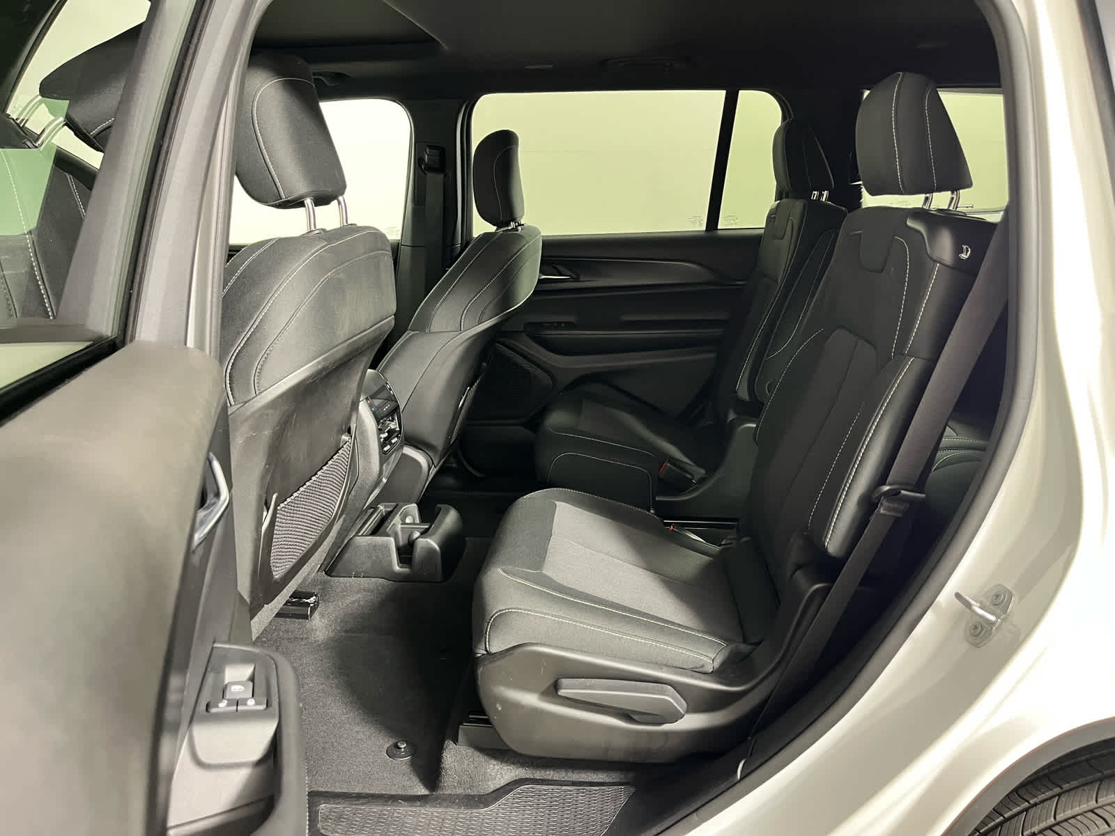 2025 Jeep Grand Cherokee L Laredo X