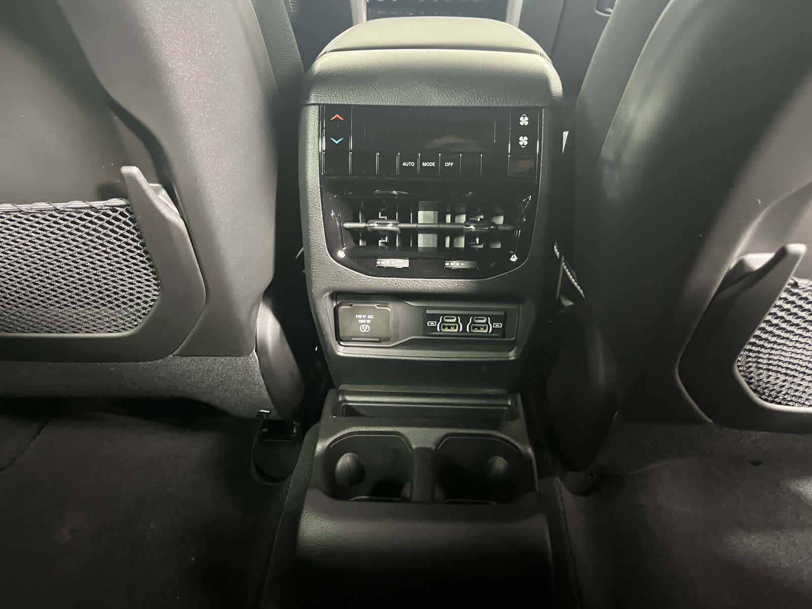 2025 Jeep Grand Cherokee GRAND CHEROKEE L ALTITUDE X 4X2