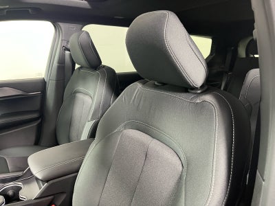 2025 Jeep Grand Cherokee GRAND CHEROKEE L LAREDO X 4X2