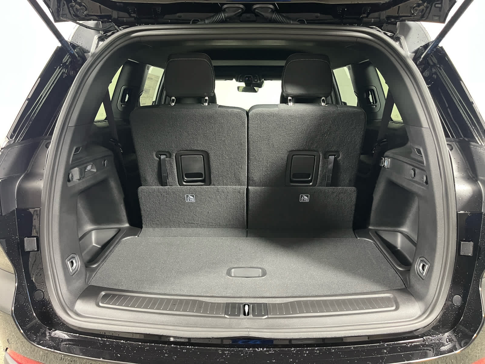 2025 Jeep Grand Cherokee GRAND CHEROKEE L LAREDO X 4X2