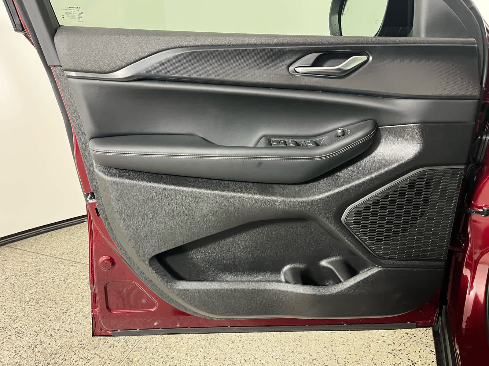 2025 Jeep Grand Cherokee GRAND CHEROKEE L LAREDO X 4X2