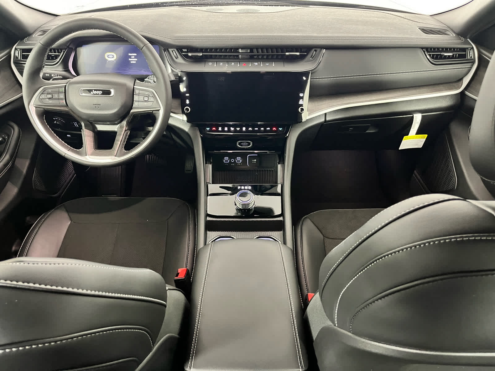 2026 Jeep Grand Cherokee L Laredo Altitude