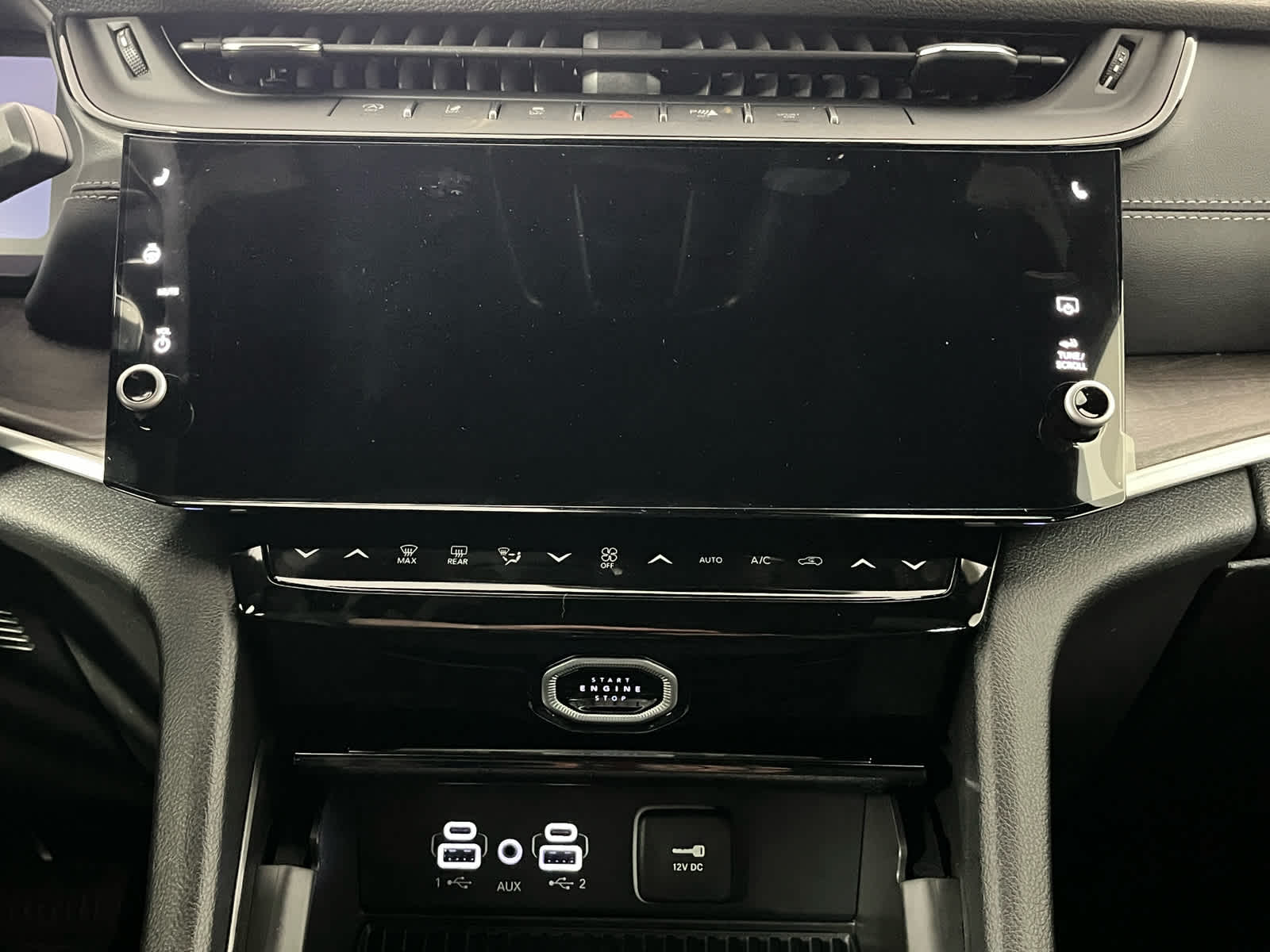 2026 Jeep Grand Cherokee L Laredo Altitude