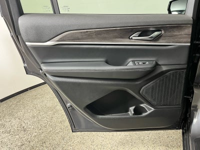 2026 Jeep Grand Cherokee L Laredo Altitude