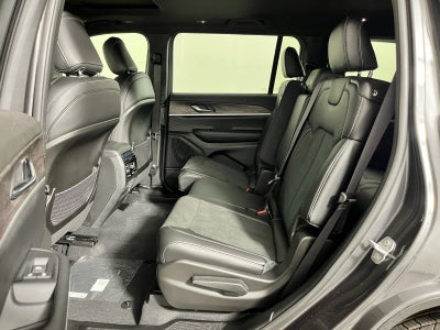 2026 Jeep Grand Cherokee L Laredo Altitude