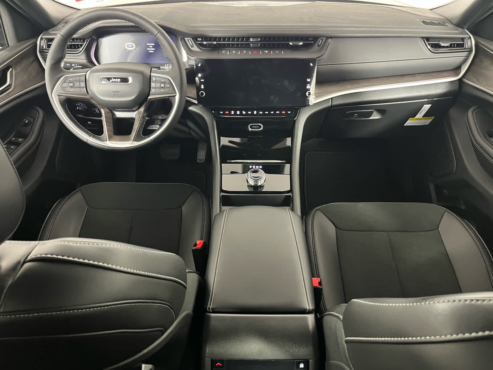 2027 Jeep Grand Cherokee L Laredo Altitude