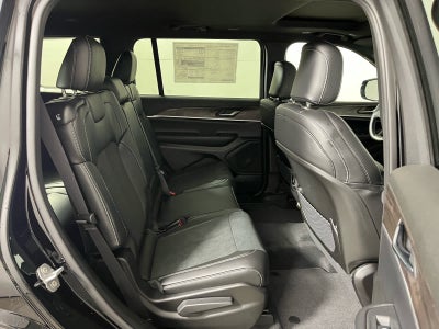 2027 Jeep Grand Cherokee L Laredo Altitude