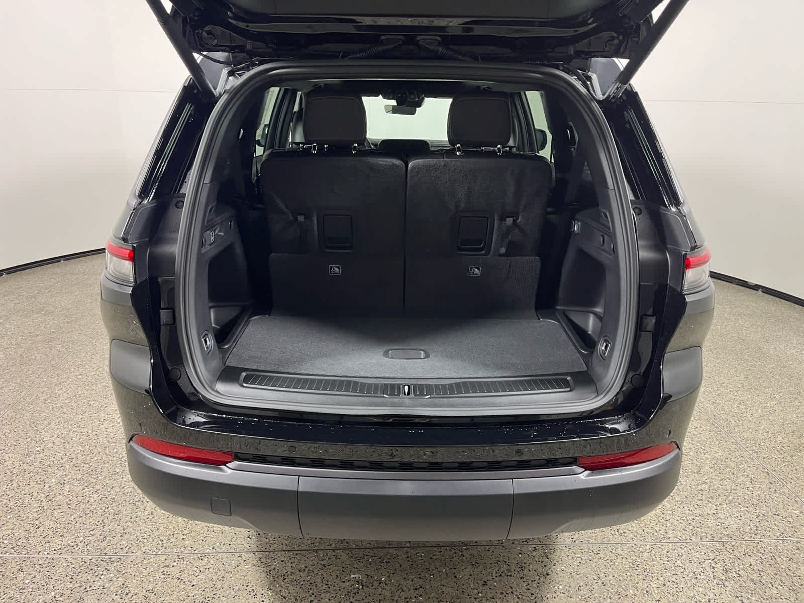 2027 Jeep Grand Cherokee L Laredo Altitude