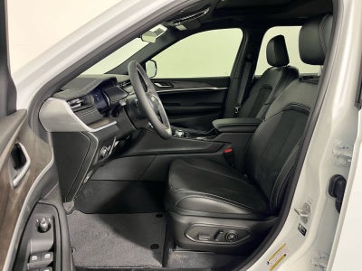 2026 Jeep Grand Cherokee L Laredo Altitude