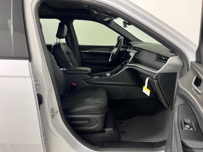 2026 Jeep Grand Cherokee L Laredo Altitude
