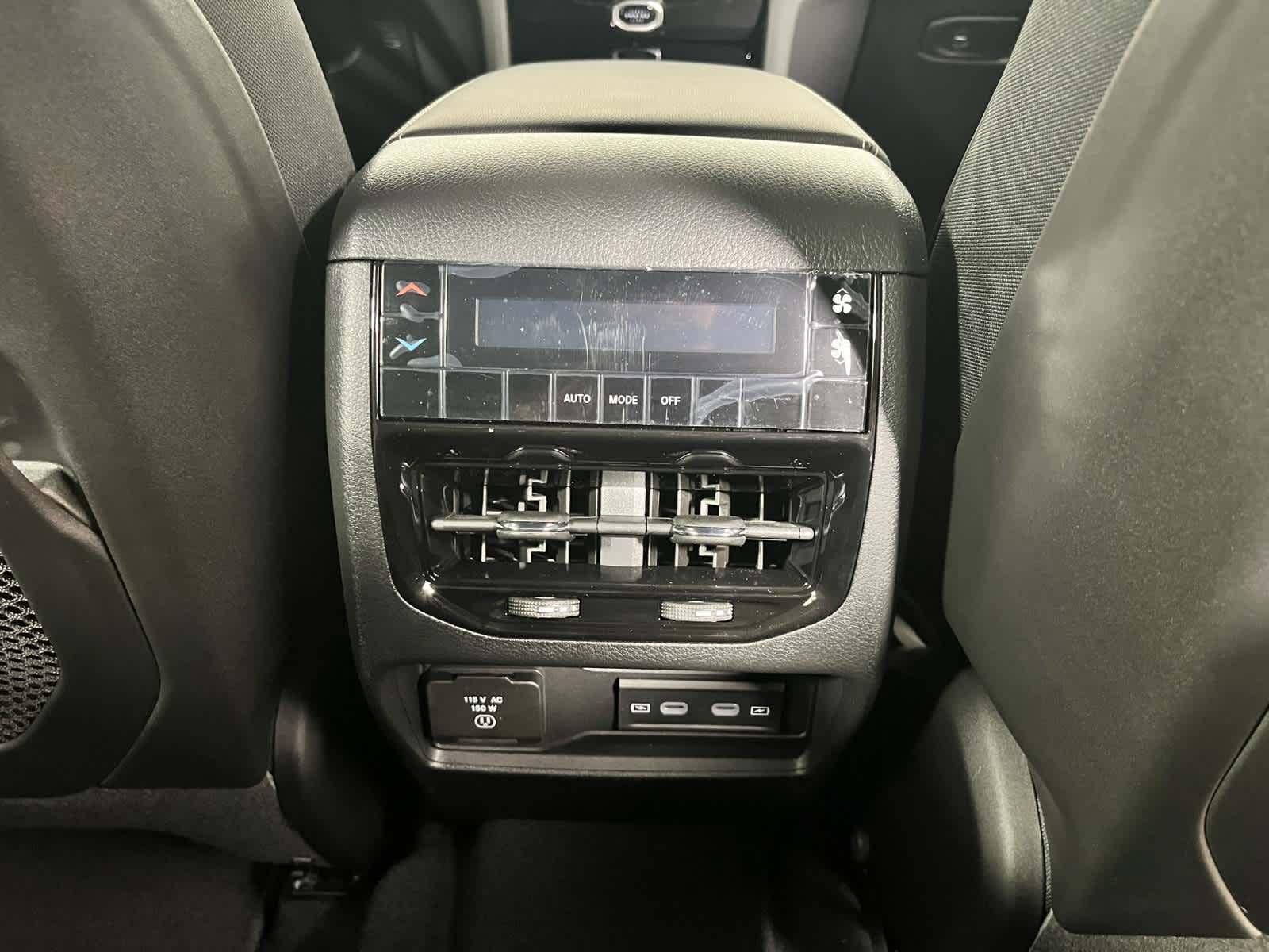 2026 Jeep Grand Cherokee L Laredo Altitude