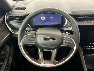 2026 Jeep Grand Cherokee L Laredo Altitude