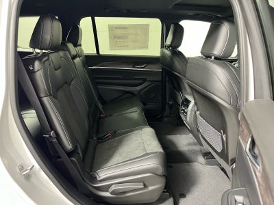 2026 Jeep Grand Cherokee L Laredo Altitude
