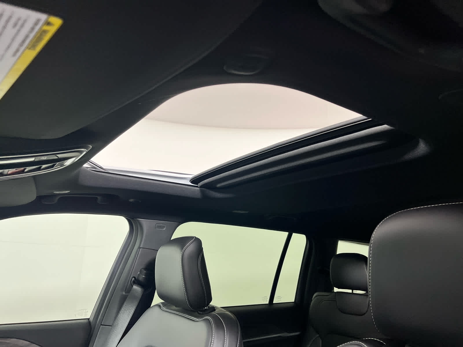 2026 Jeep Grand Cherokee L Laredo Altitude