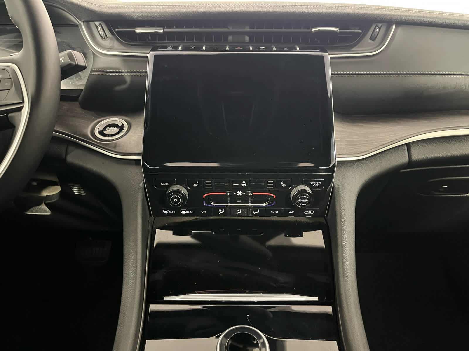 2024 Jeep Grand Cherokee L Limited 4x2