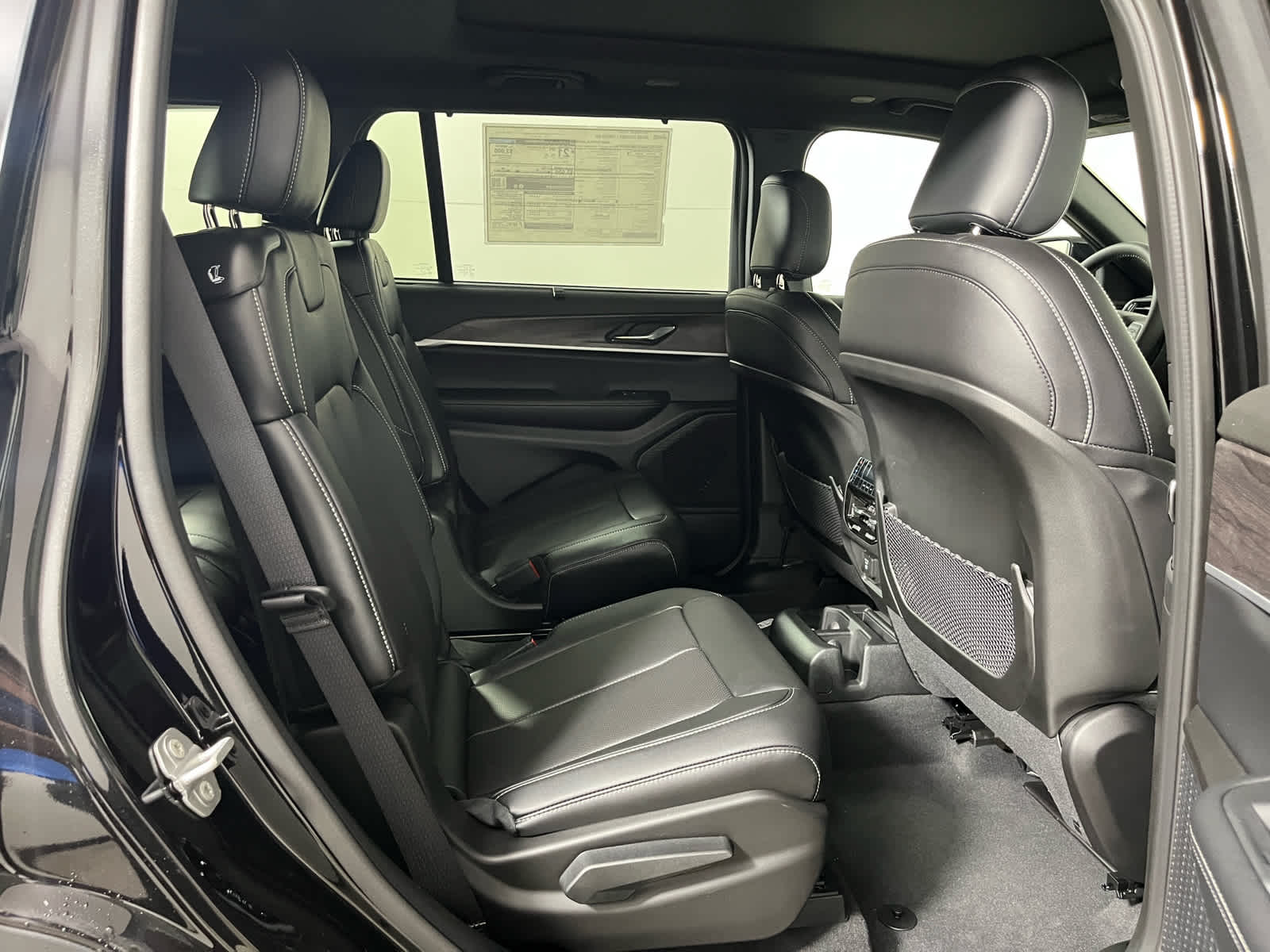 2025 Jeep Grand Cherokee GRAND CHEROKEE L LIMITED 4X2