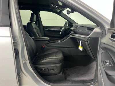 2024 Jeep Grand Cherokee GRAND CHEROKEE L LIMITED 4X2