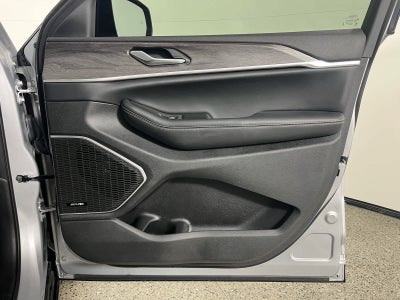 2024 Jeep Grand Cherokee GRAND CHEROKEE L LIMITED 4X2