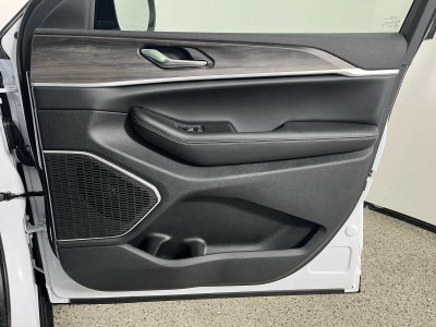 2026 Jeep Grand Cherokee GRAND CHEROKEE L LIMITED 4X2