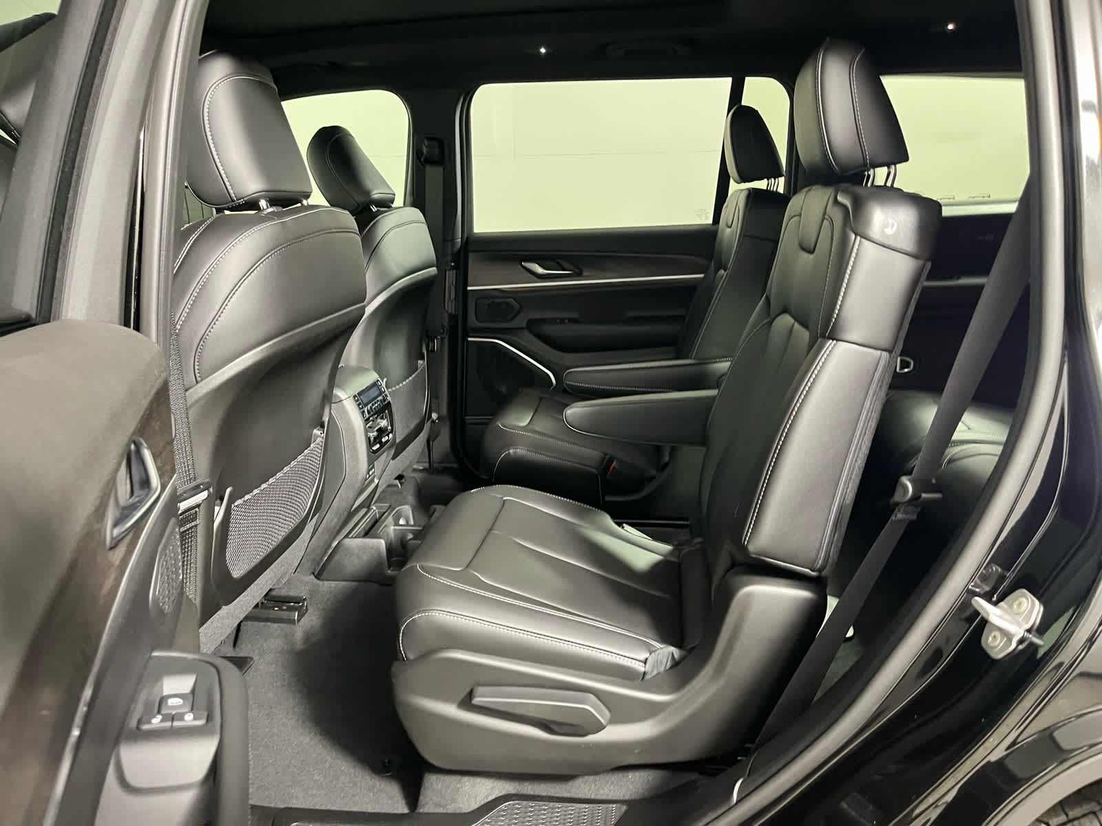 2026 Jeep Grand Cherokee GRAND CHEROKEE L LIMITED 4X2