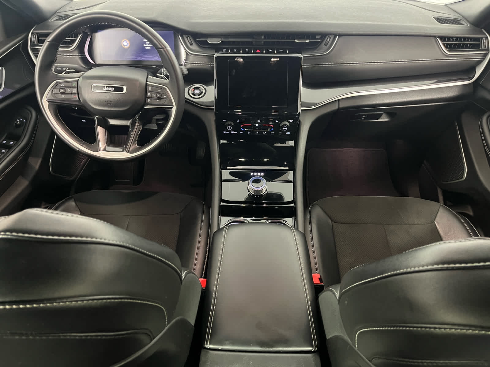 2022 Jeep Grand Cherokee L Altitude 4x4