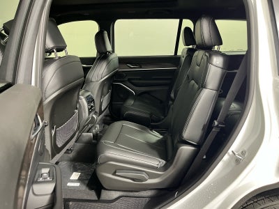 2026 Jeep Grand Cherokee L Laredo Altitude
