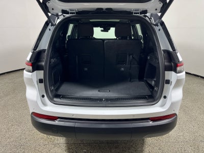 2026 Jeep Grand Cherokee L Laredo Altitude