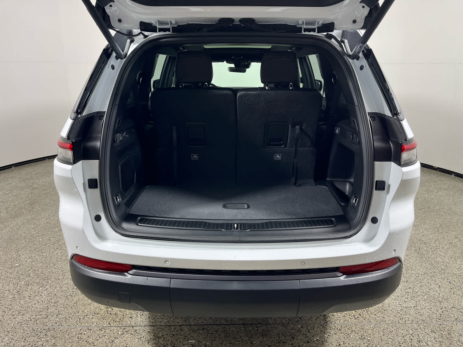 2026 Jeep Grand Cherokee L Laredo Altitude