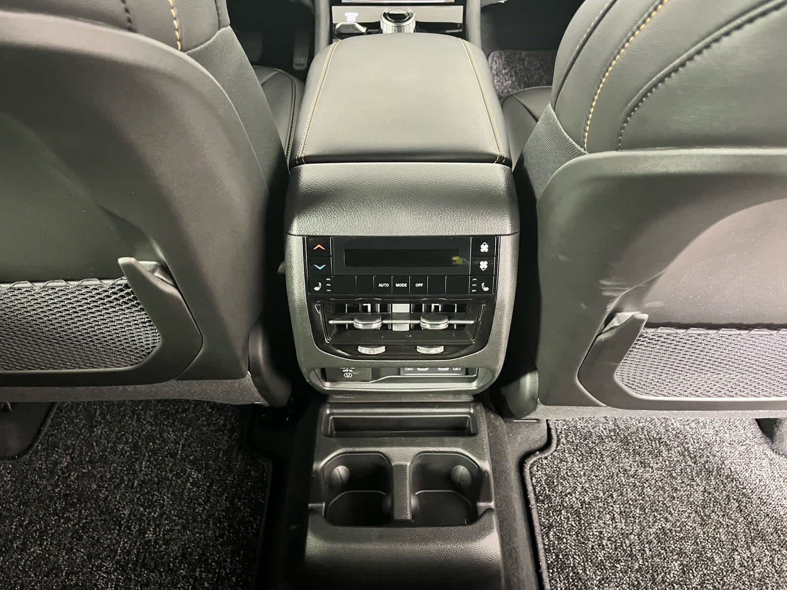 2026 Jeep Grand Cherokee L 85th Anniversary Edition