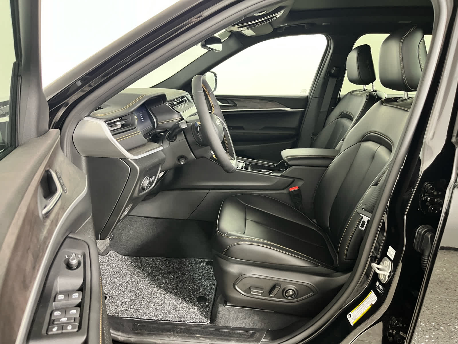 2026 Jeep Grand Cherokee L 85th Anniversary Edition