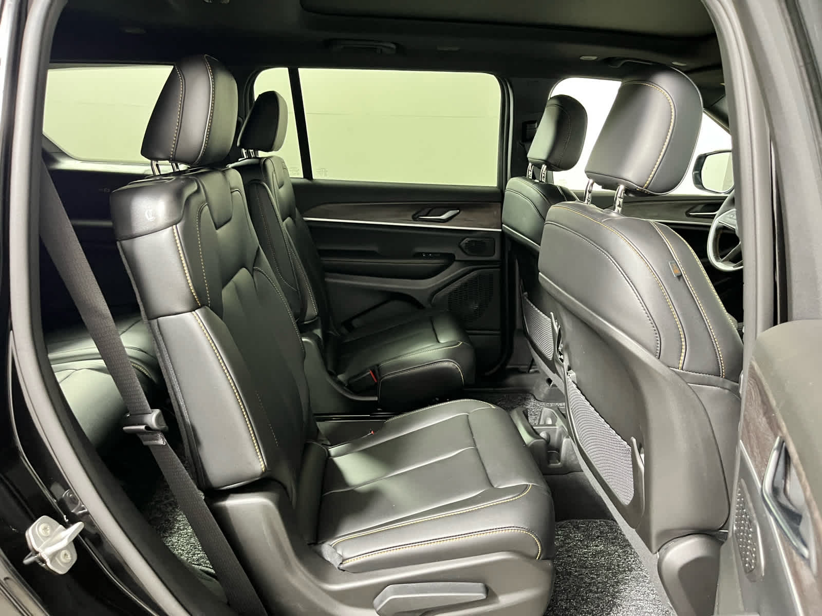 2026 Jeep Grand Cherokee L 85th Anniversary Edition