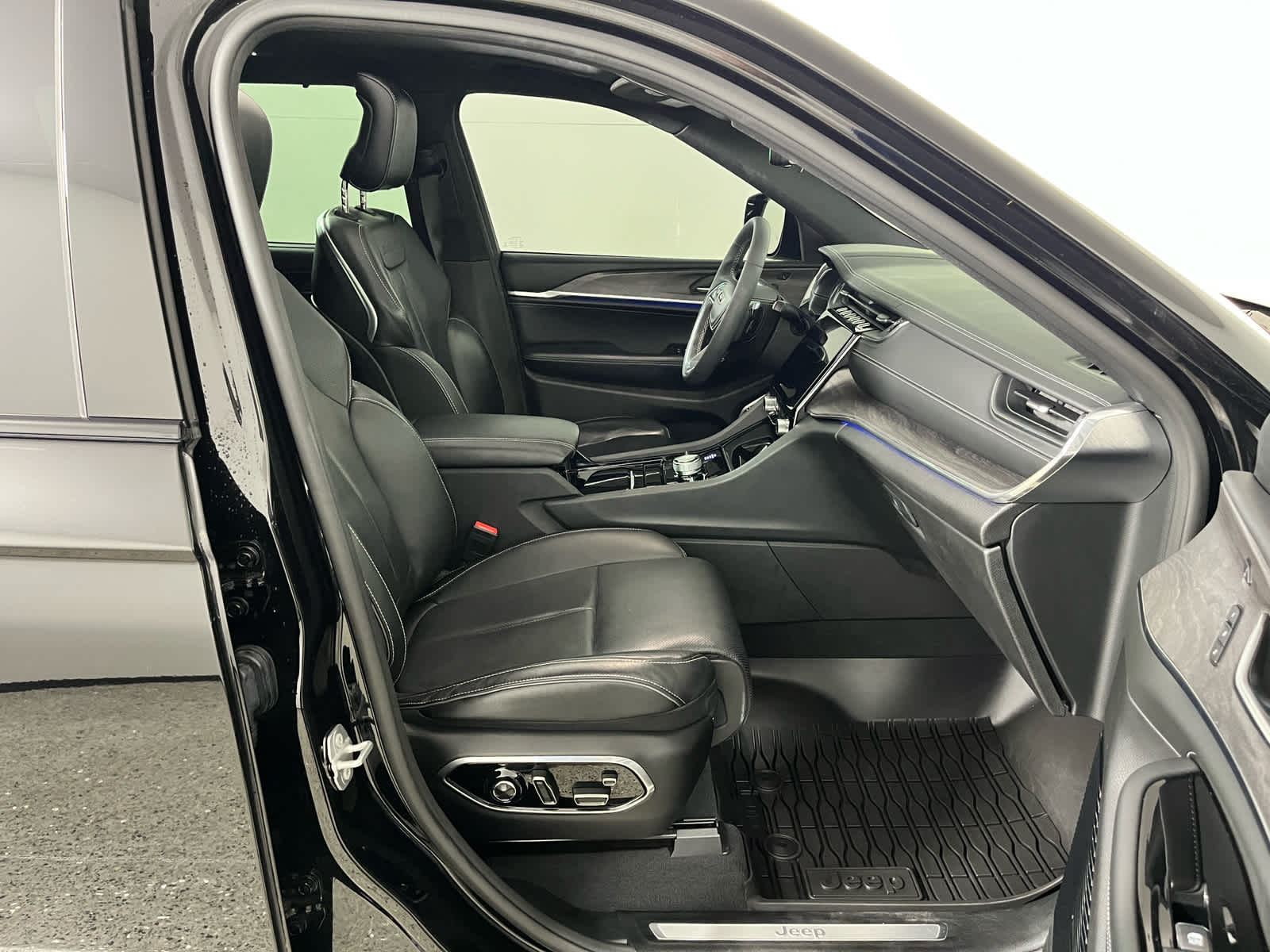 2023 Jeep Grand Cherokee L Overland 4x4