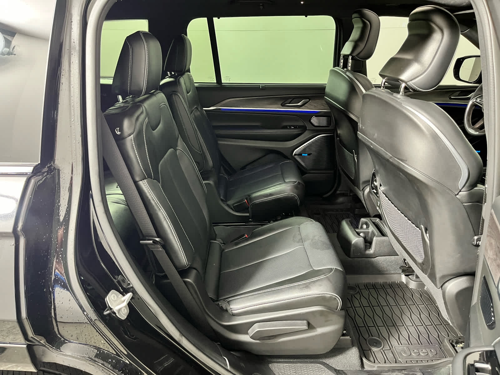 2023 Jeep Grand Cherokee L Overland 4x4