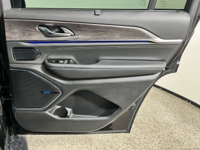 2023 Jeep Grand Cherokee L Overland 4x4