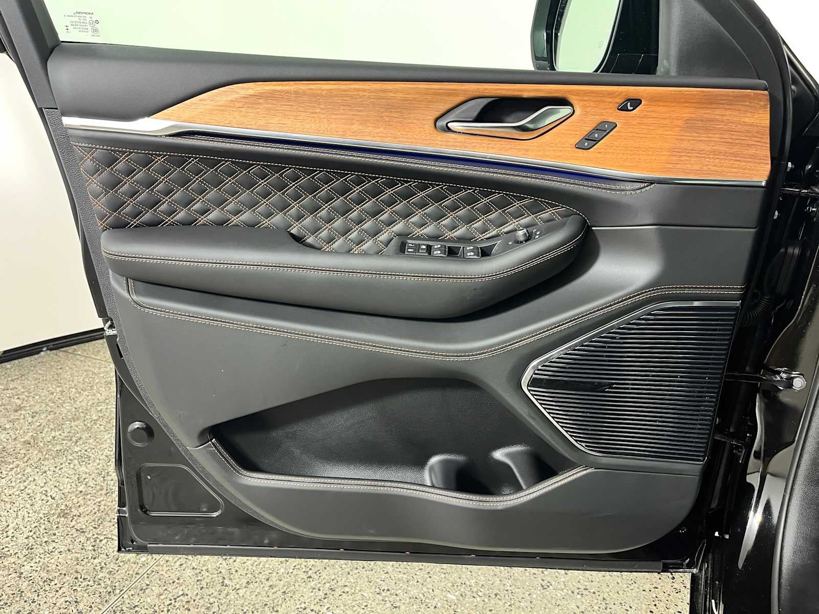 2026 Jeep Grand Cherokee L Summit