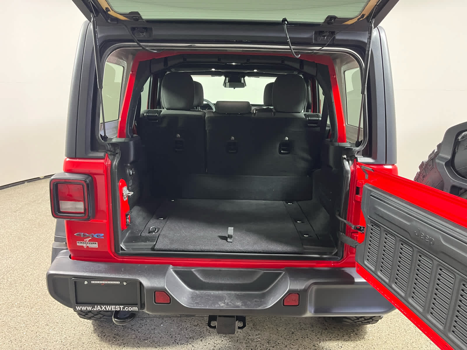 2025 Jeep Wrangler 4xe Willys