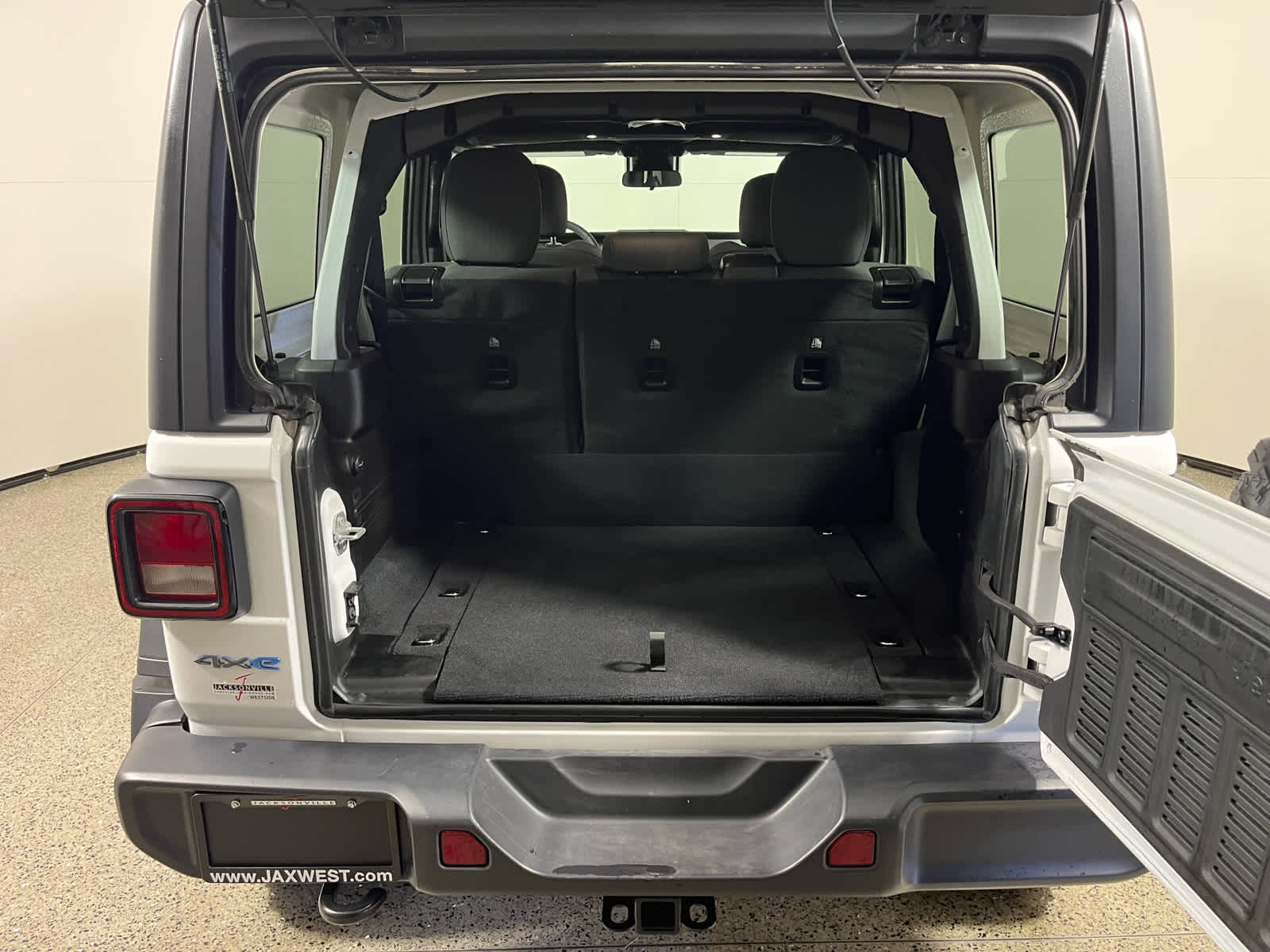 2025 Jeep Wrangler 4xe Willys