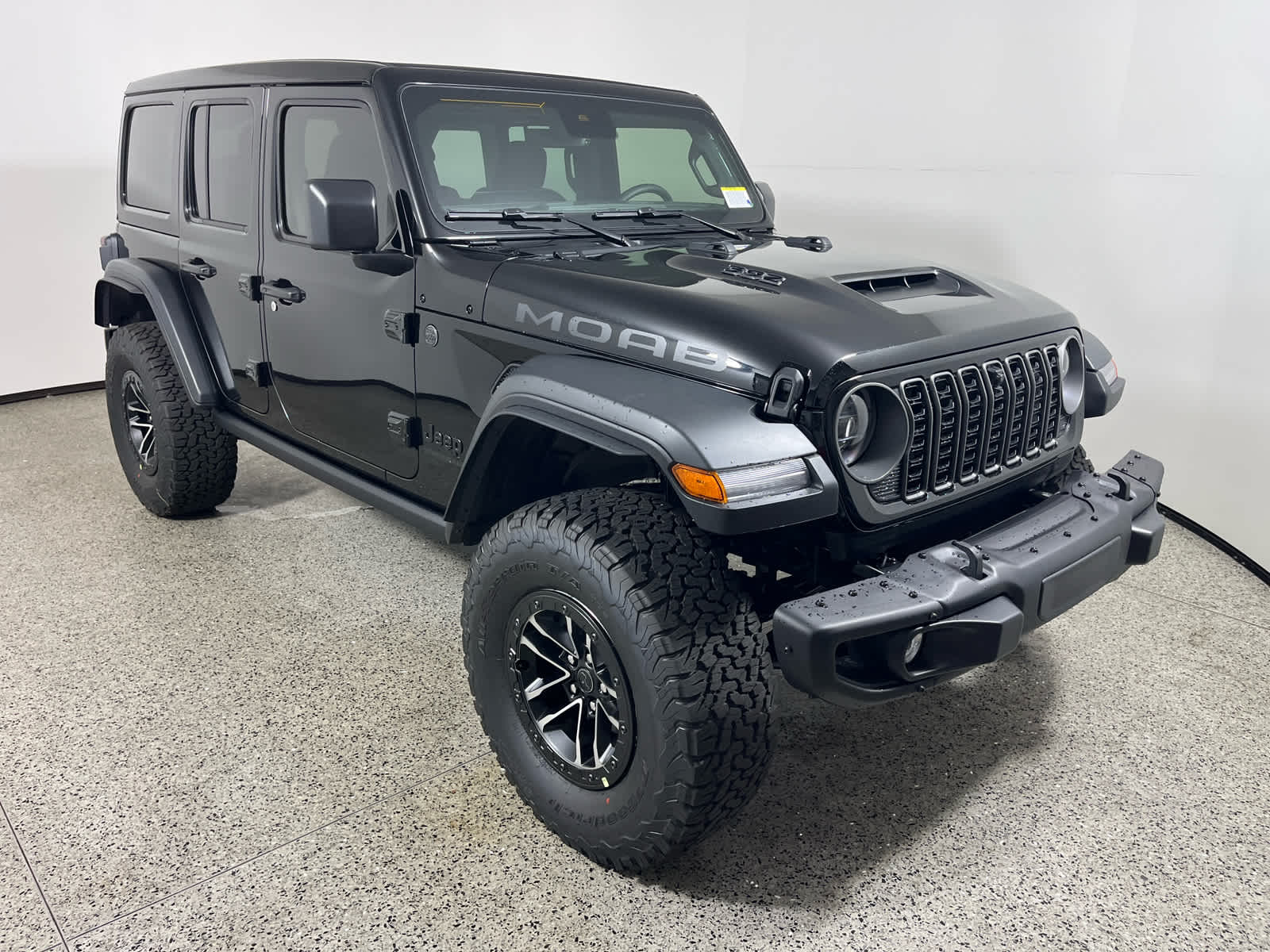 2026 Jeep Wrangler WRANGLER 4-DOOR MOAB 392
