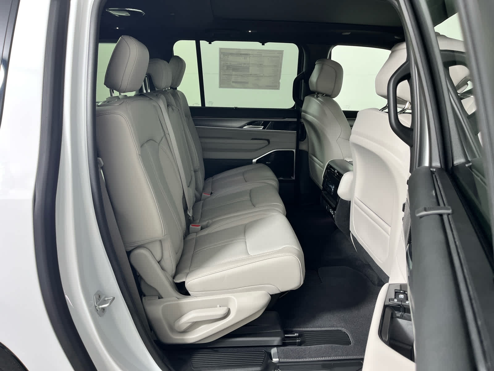 2026 Jeep Grand Wagoneer L Limited Reserve