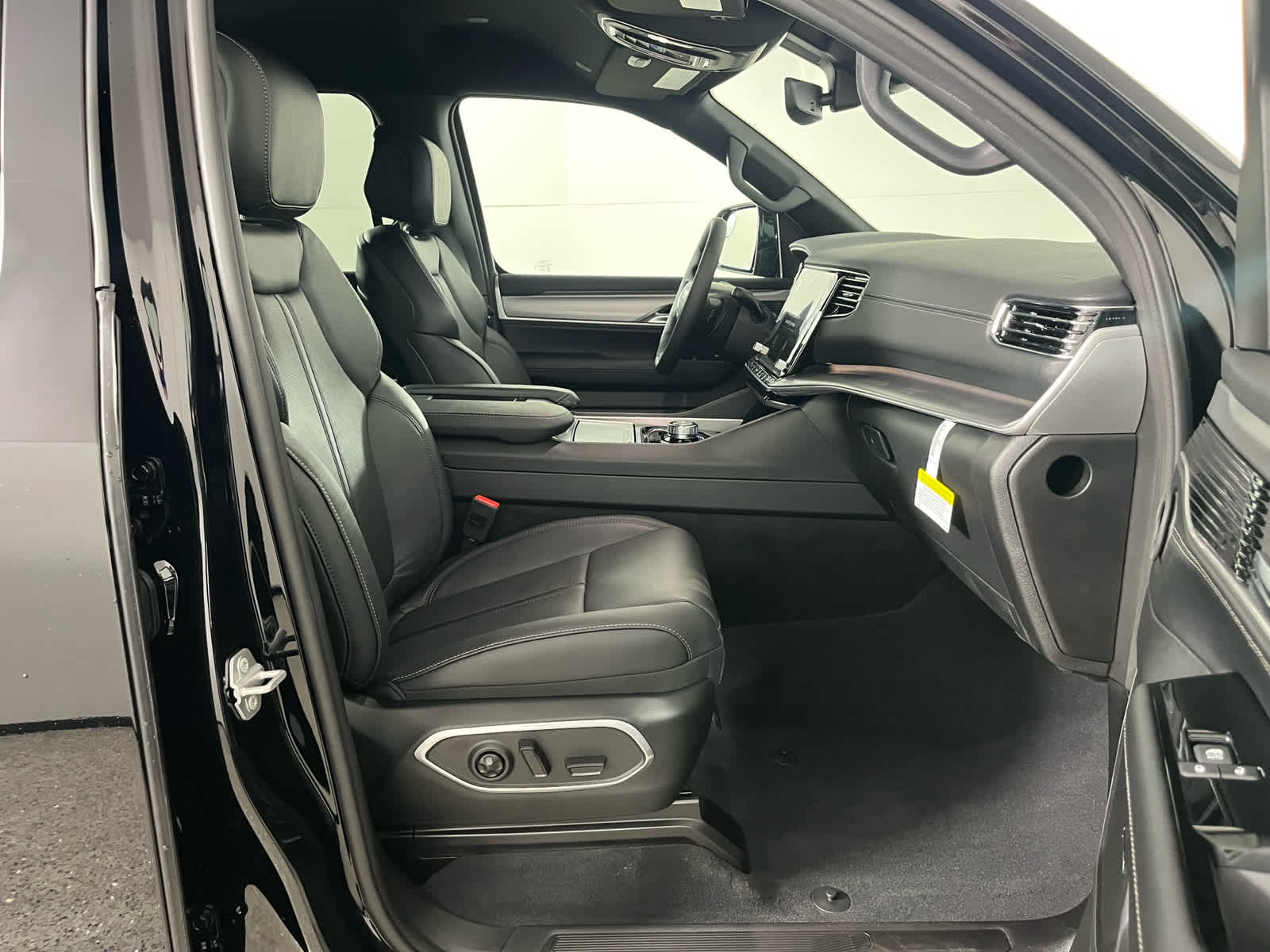 2026 Jeep Grand Wagoneer GRAND WAGONEER L LIMITED ALTITUDE 4X4