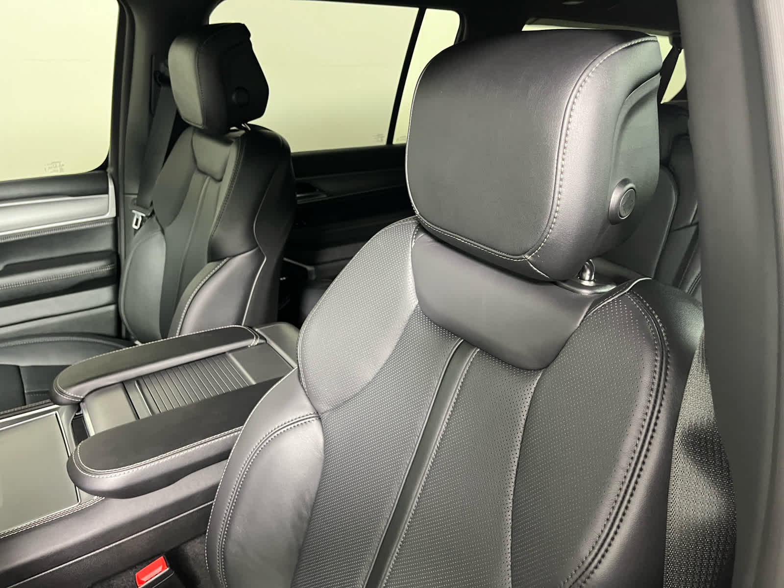 2026 Jeep Grand Wagoneer GRAND WAGONEER L LIMITED ALTITUDE 4X4