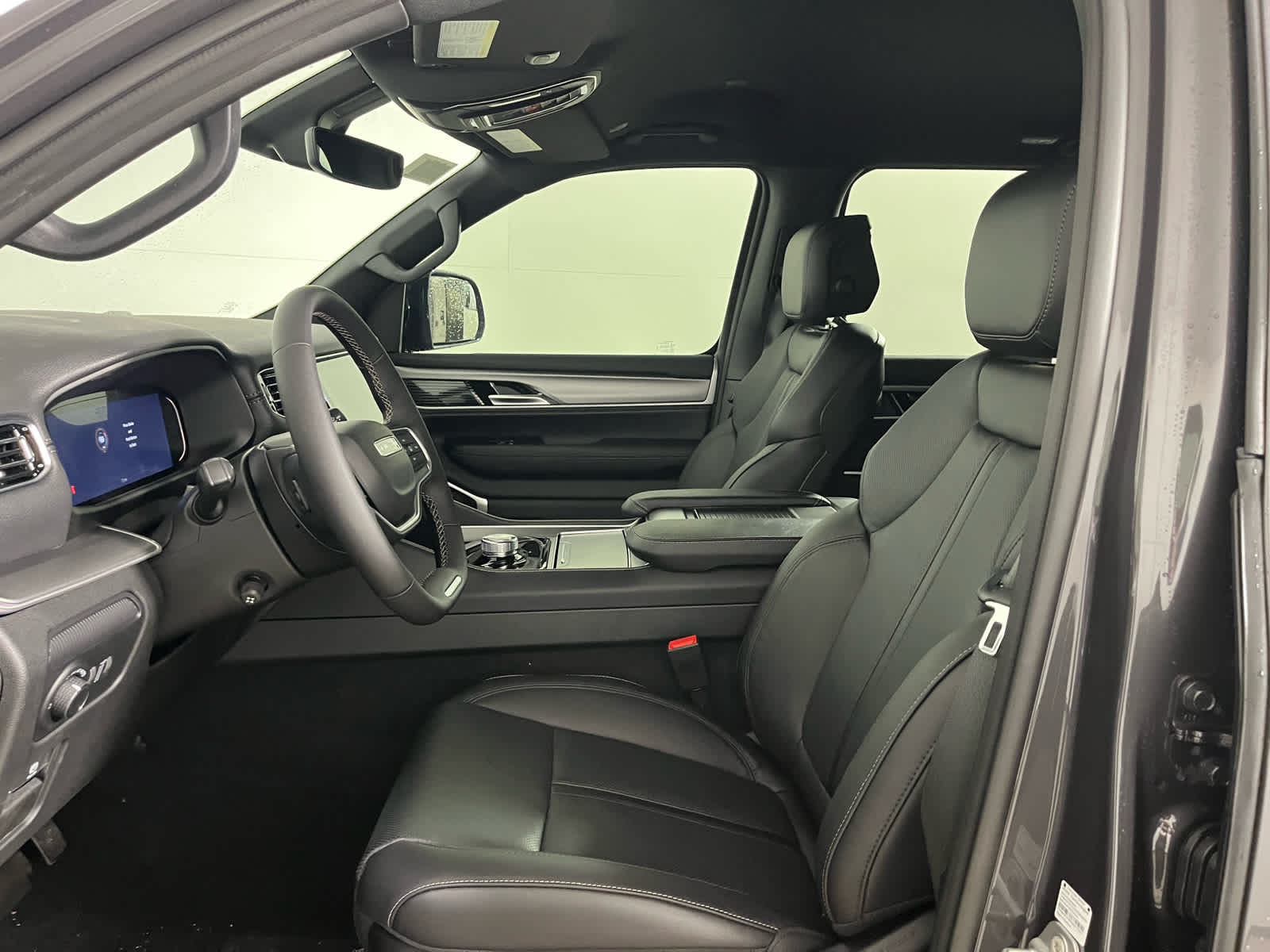 2026 Jeep Grand Wagoneer Base